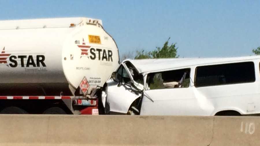 1 killed, 2 injured in crash on Turner Turnpike