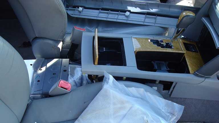 Secret Compartment In Car Illegal / Edmonton Police Break Up