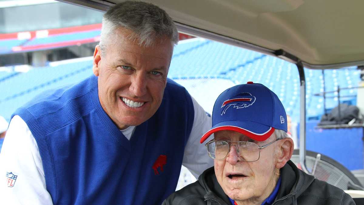 Buddy Ryan, NFL coach and defensive mastermind, dies