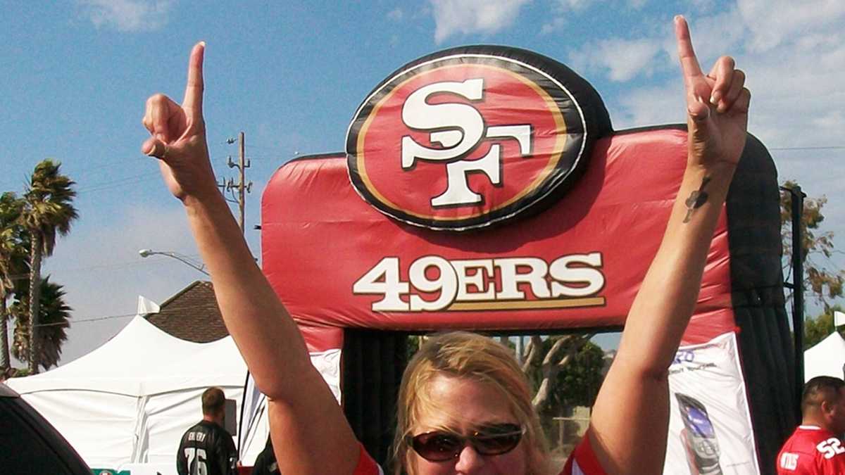 PHOTOS: SF 49er football fans across the Central Coast