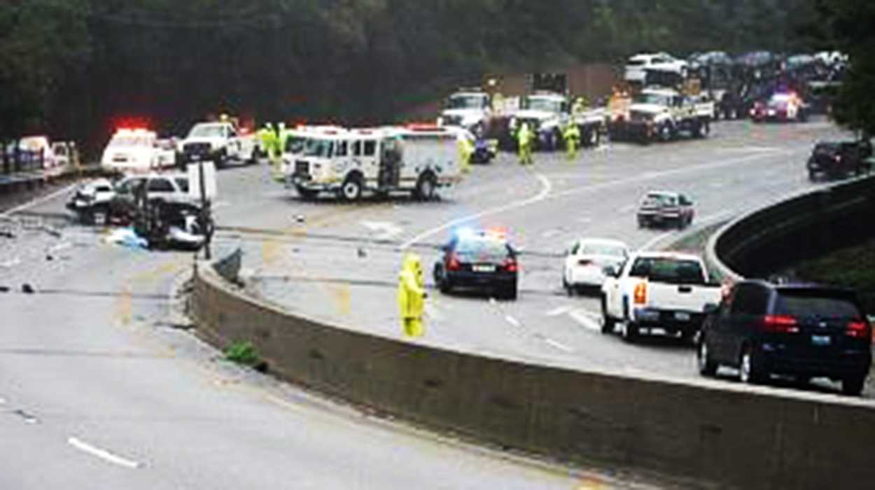 Several crashes on rain slick Highway 17 in Santa Cruz