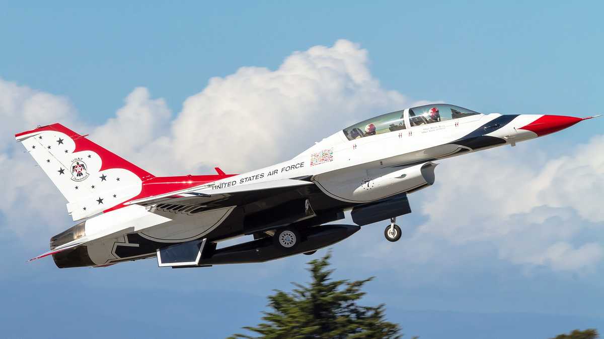 PHOTOS: Brittany Nielsen flies with Air Force Thunderbirds