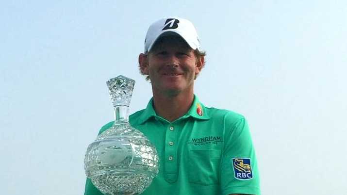 Brandt Snedeker emerged as the 2015 Pebble Beach National Pro-Am on Sunday. 