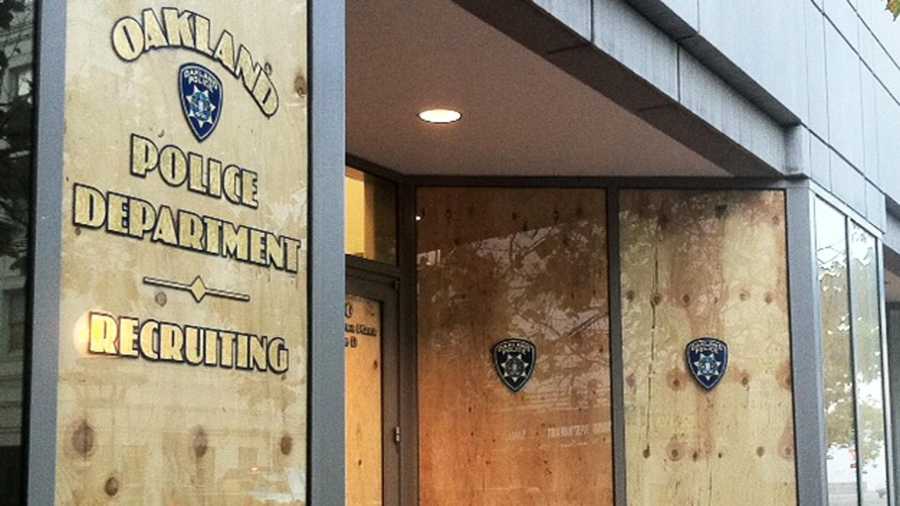 An Oakland police station is boarded up. (Nov. 2, 2011)