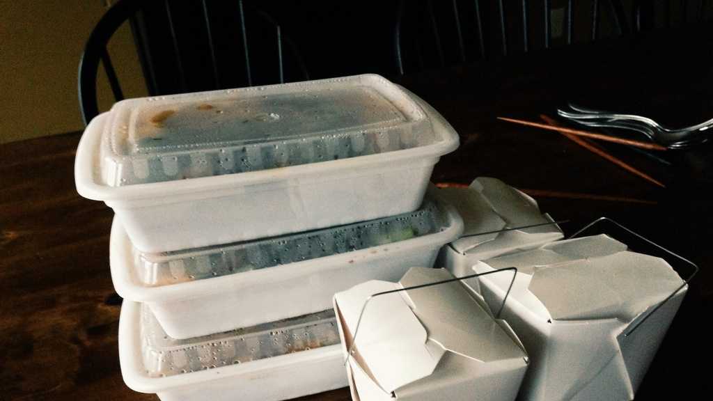 Things you should not microwave