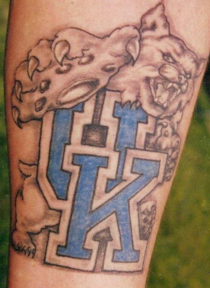Photos Guy Gets 400 Kentucky 2015 National Championship Tattoo