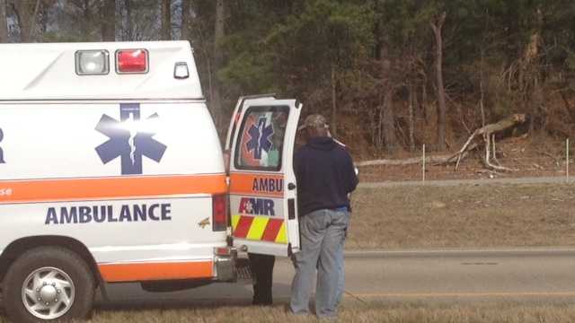 18-wheeler flips on Interstate 20