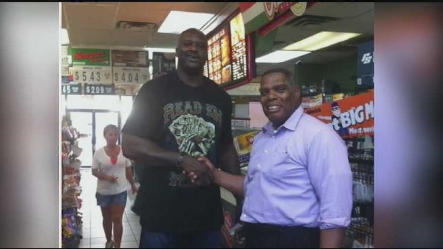 Former NBA player Shaquille O'Neal was spotted in a Mississippi gas station.