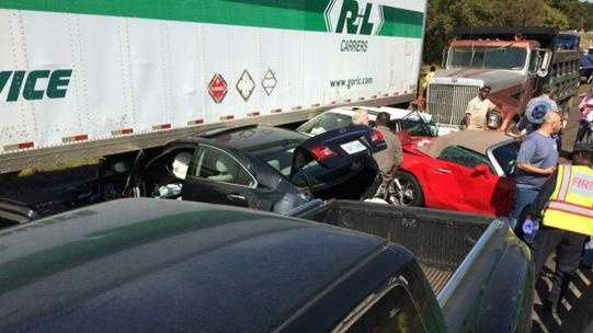 Several vehicles involved in I-55 wreck