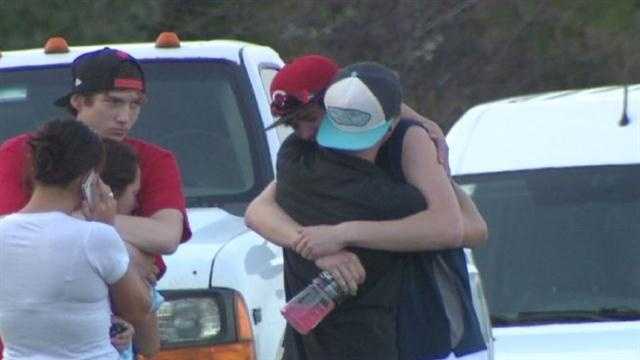 In Photos: Community mourns teens killed in crash