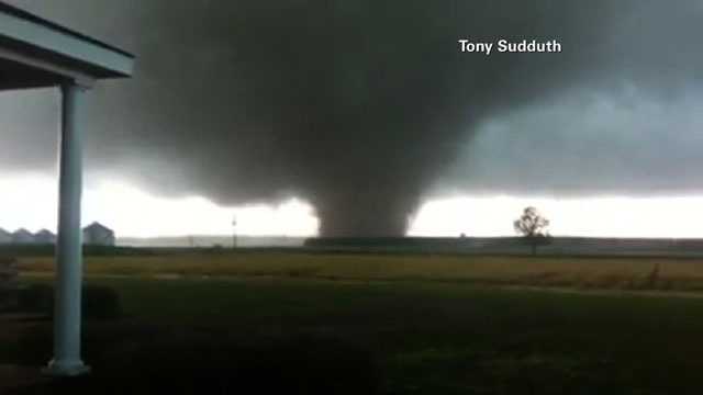 Photos: Powerful storms sweep through US