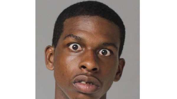 Jamar Davis Police: Thief breaks into dozens of cars