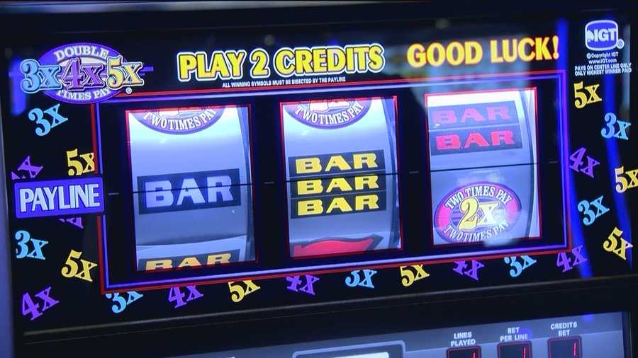 The bells and whistles on slot machines can trick the brain into thinking players won something when they've actually lost money, according to a new gambling study, but some are questioning whether that can add up to addiction.