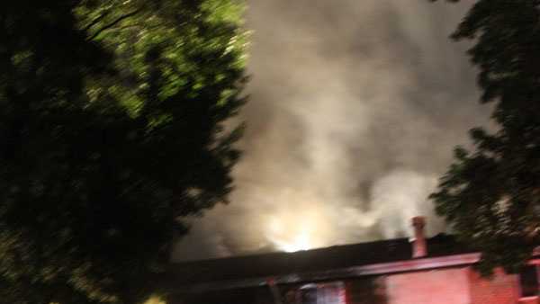 Images: Columbia apartment fire displaces residents