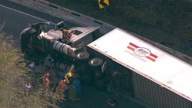 Ramp reopens after tractor-trailer crash