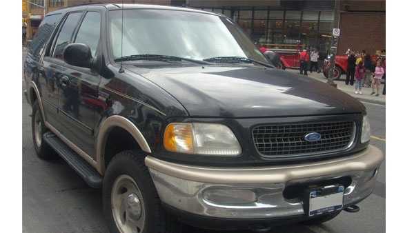 Police are looking for a 1997-2002 Ford Expedition (similar to the one pictured) with damage to front head light and turn signal assembly, hood, fender and possibly front bumper.
