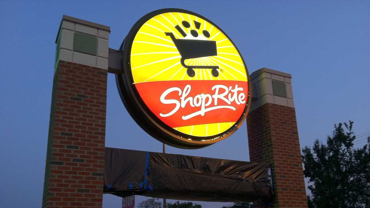 New grocery store opens in Baltimore