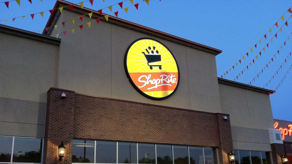 New grocery store opens in Baltimore