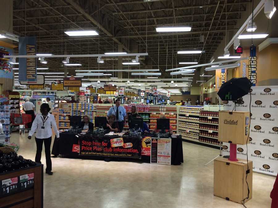 New grocery store opens in Baltimore