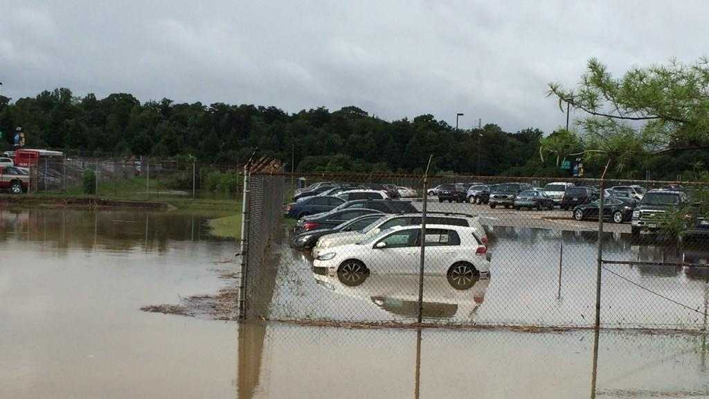 Images: Heavy rain floods low-lying areas