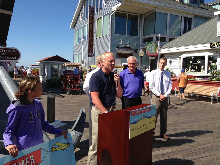 Several people gathered for the "Let Summer Be Summer" petition drive on the Ocean City boardwalk in an effort to gather 10,000 signatures that Franchot will present to the Maryland General Assembly in January.