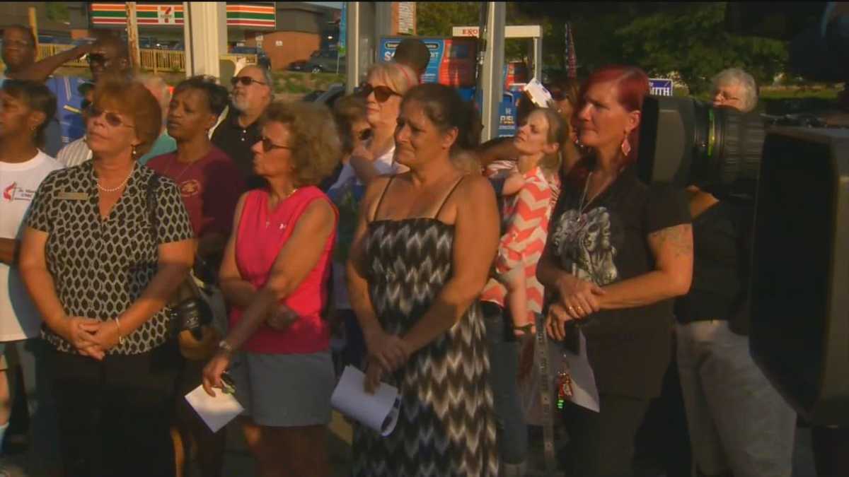 Vigil honors gas station clerk killed in robbery