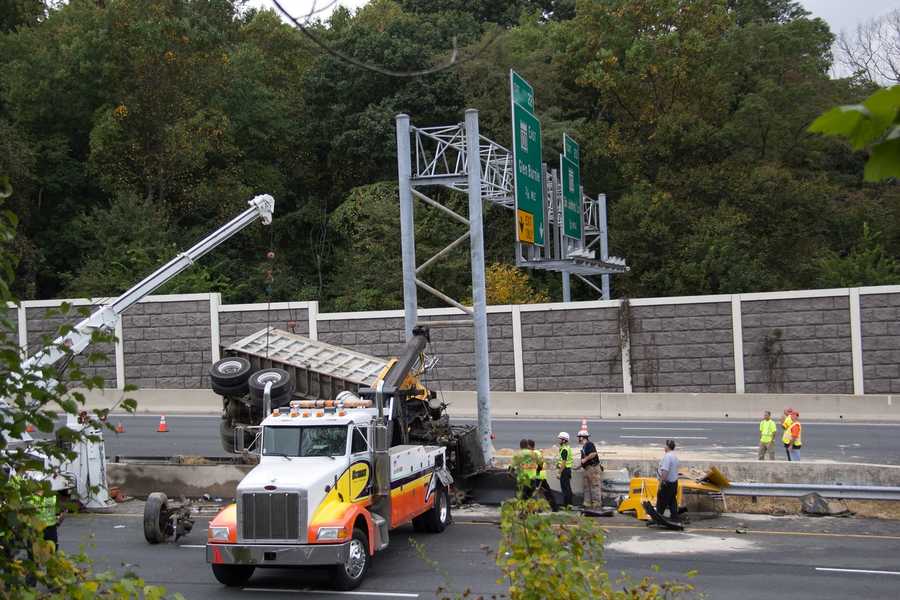 Dump truck crash closes Route 29