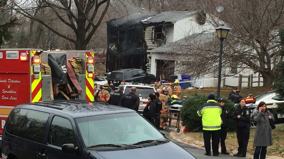 Images 6 killed in Gaithersburg plane crash