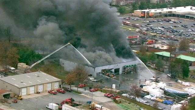 2-alarm Fire Engulfs Middle River Business