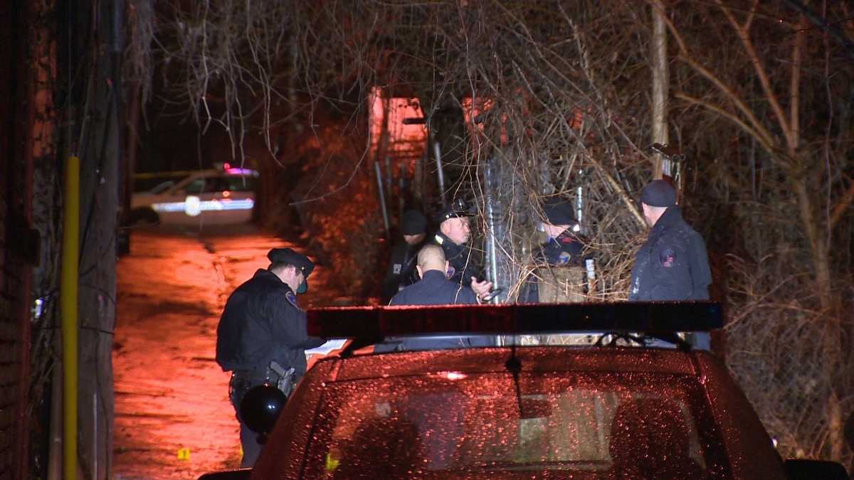 Police probe fatal shooting in west Baltimore