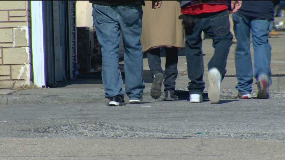 City expands youth curfew to daytime school hours