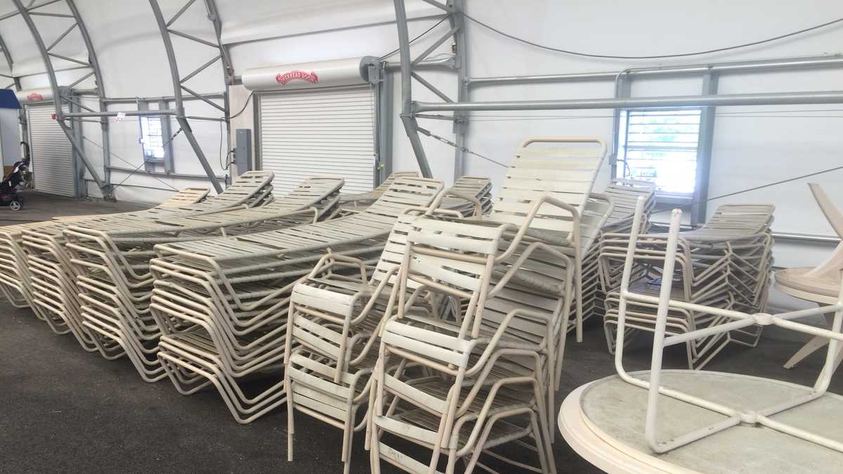 Images Fort Meade holds Surplus Sale