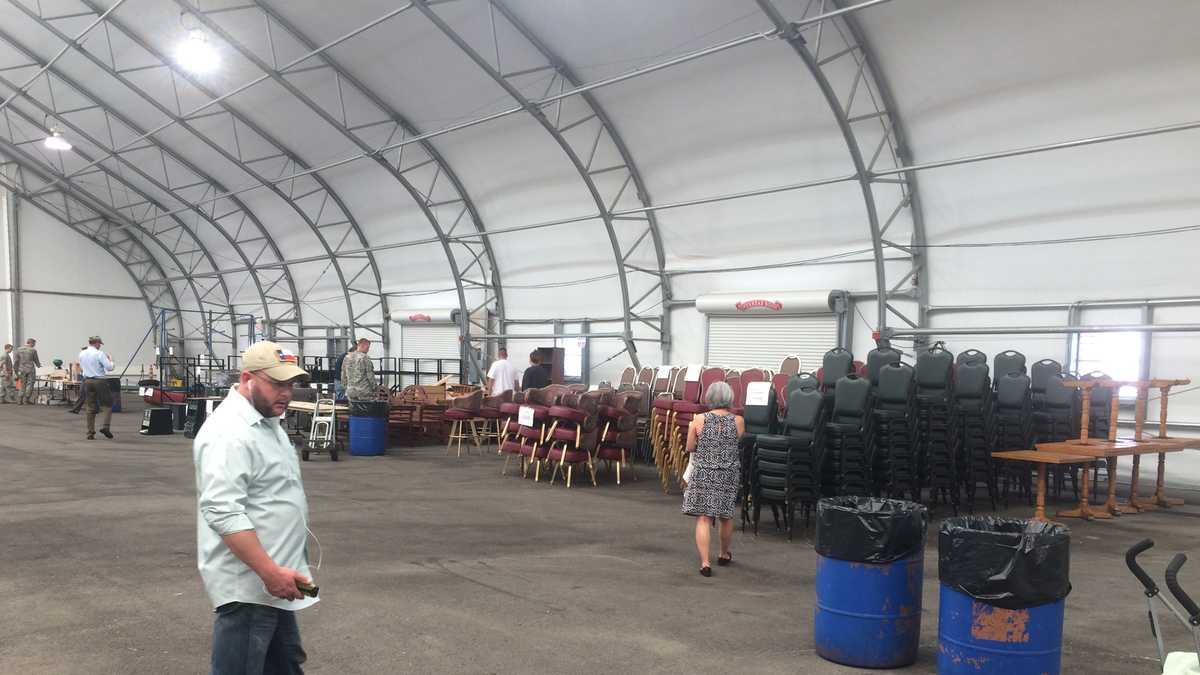 Images Fort Meade holds Surplus Sale