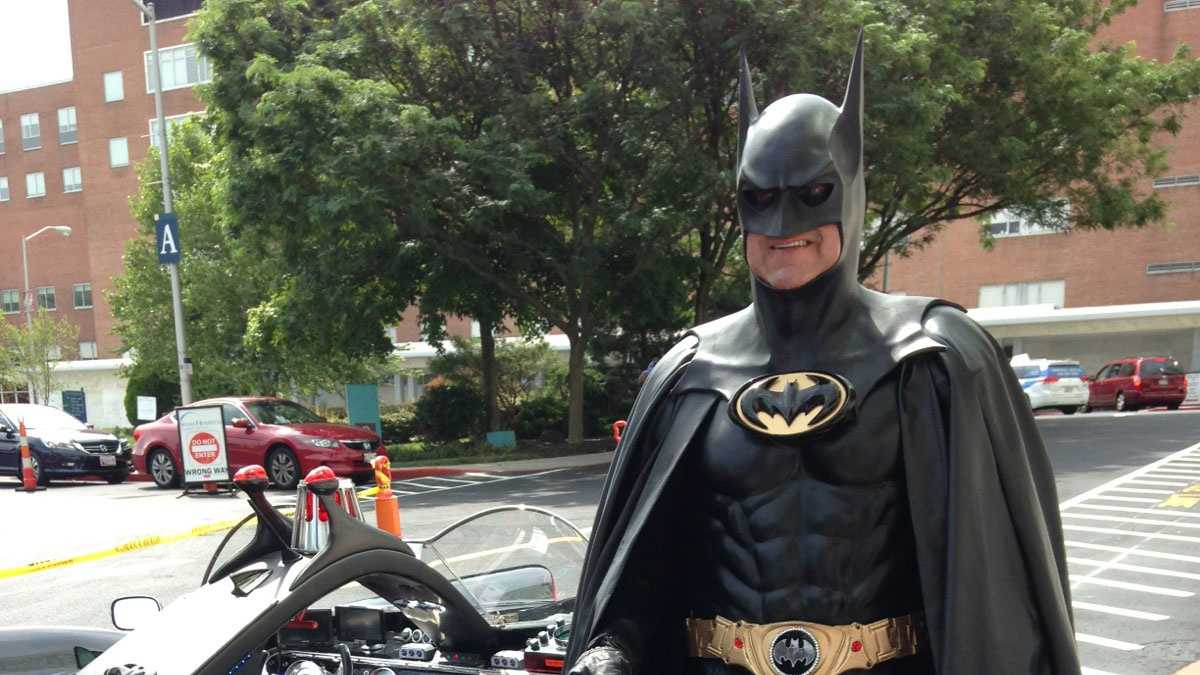 Baltimore's 'Batman' visits sick kids in hospital