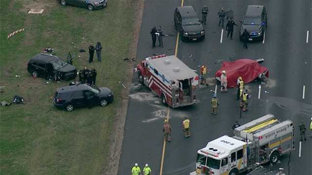 Police pursuit ends in crash on I-95; 2 dead