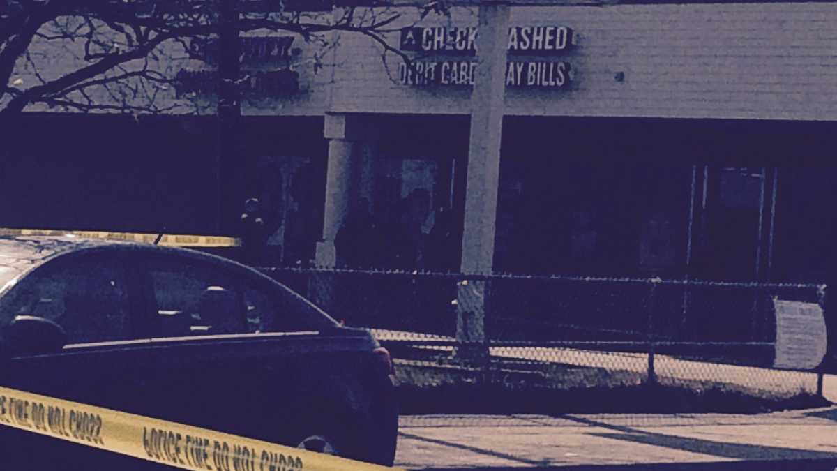 Images: Police investigate double shooting in Baltimore