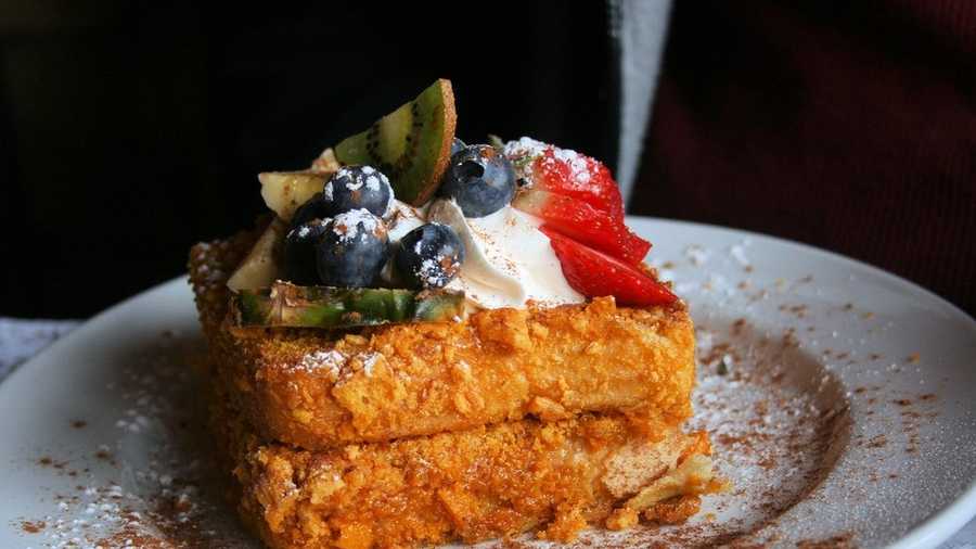 Cinnamon Toast Crunch™ Cereal-Topped French Toast
