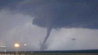 tornado plata 2002