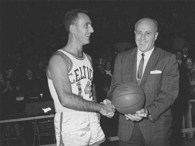 Bob Cousy on JJ Redicks comments about playing against firemen and plumbers  - 