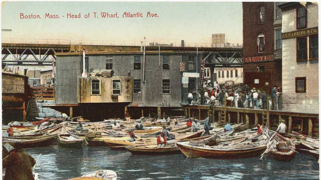Vintage postcards look back at Boston