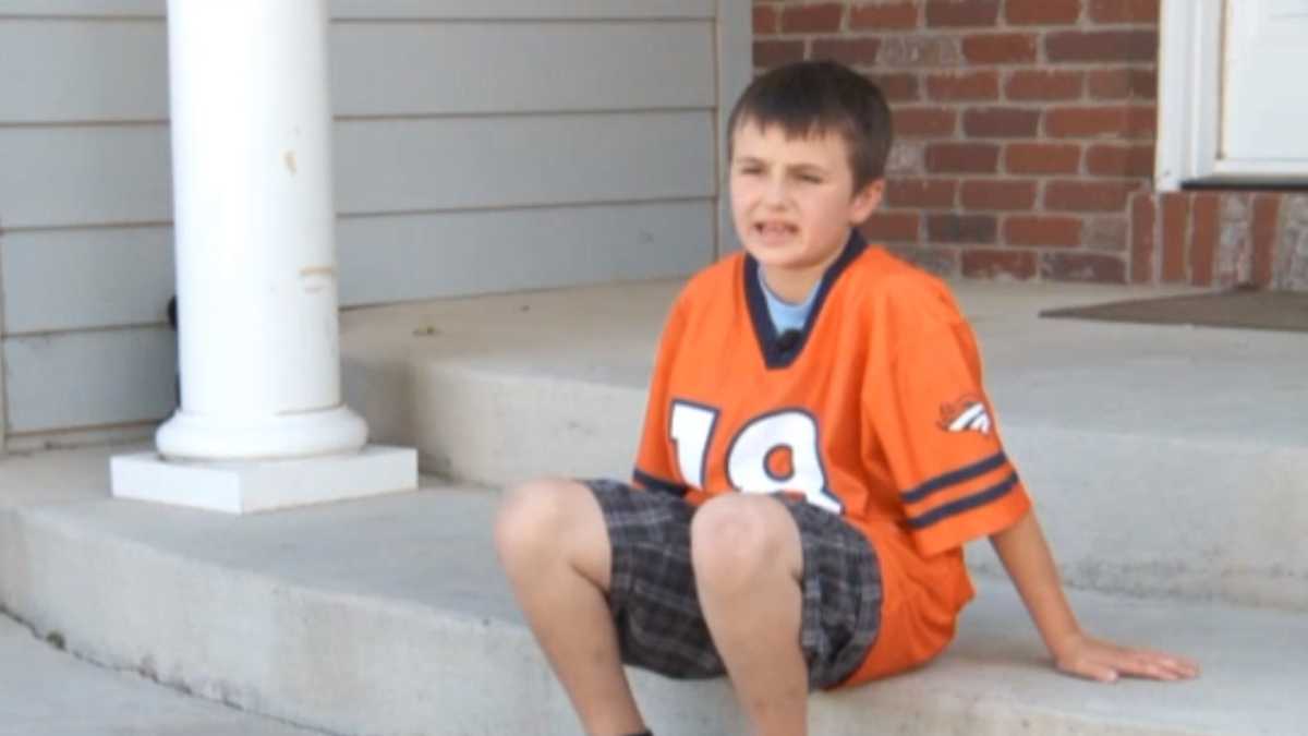 Why Peyton Manning jerseys are banned at one Colorado school