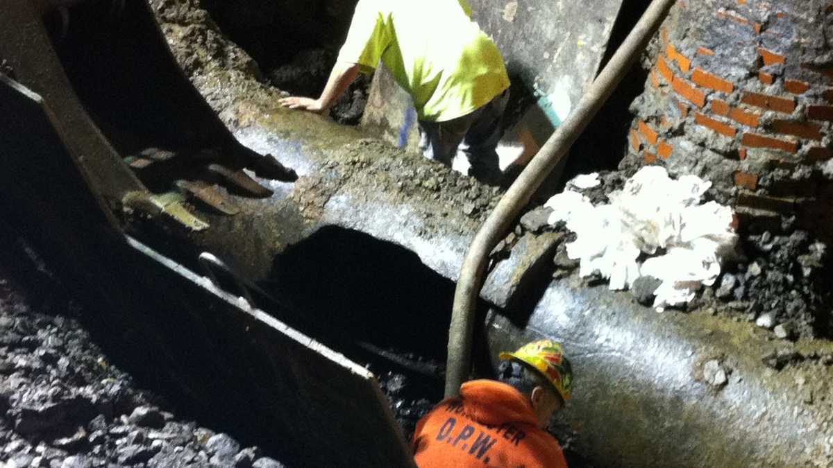 Significant water main break cuts service to city