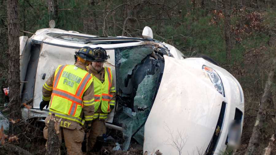 1 killed in rollover crash