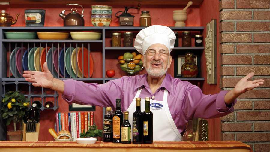 TV Chef Mr Food Dies