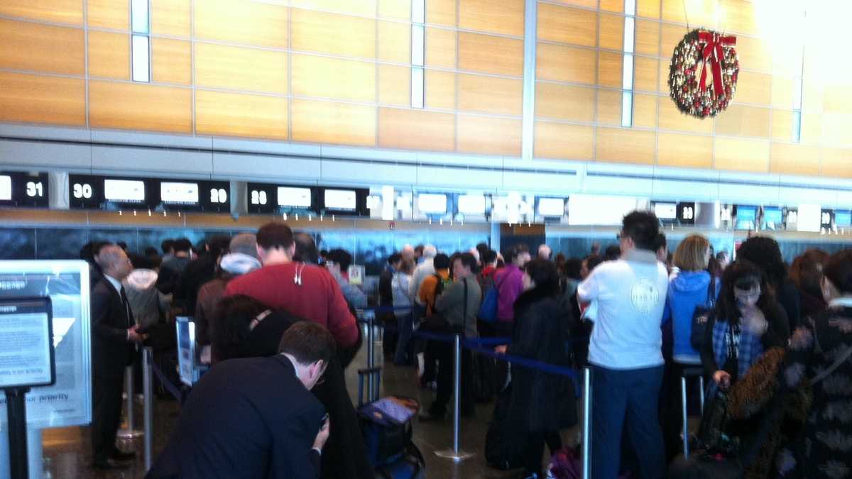 Photos Smoke reported in plane at Logan Airport