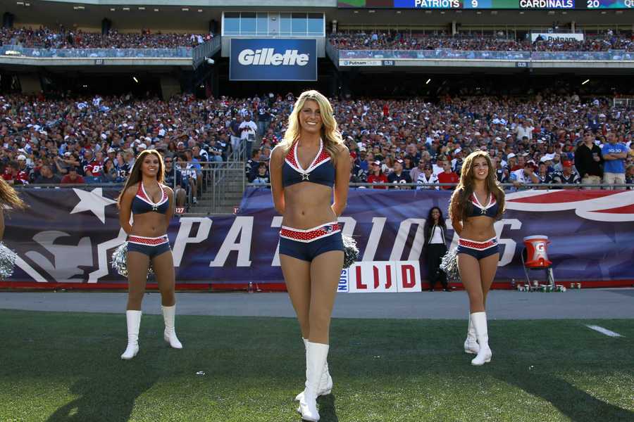 cheerleaders  New england patriots cheerleaders, Patriots cheerleaders,  Hottest nfl cheerleaders