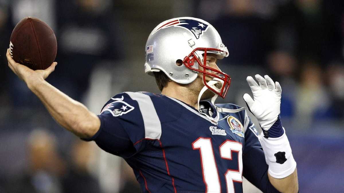 Tom Brady, New England Patriots Playing First Wild Card NFL Playoff Game  Since Getting Booed Off Field In 2010