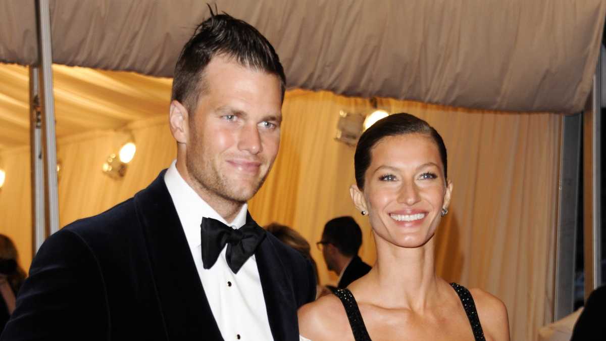 Pats QB Brady rocks out, twerks at NYC party