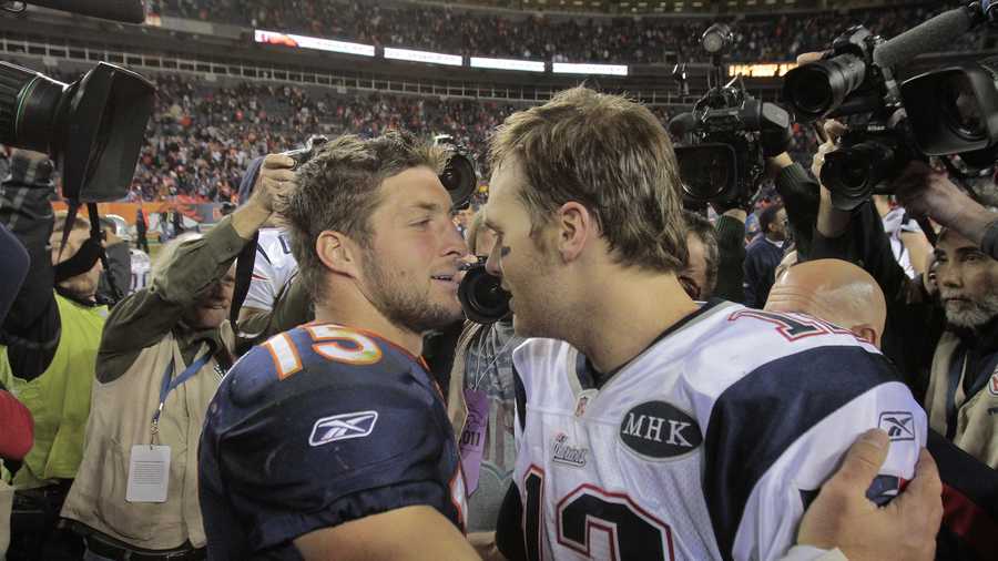 Tebow signs with Patriots