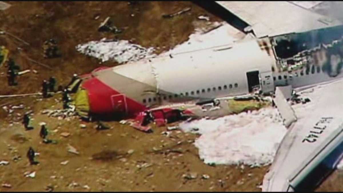 Photos: NTSB crash photos from inside plane